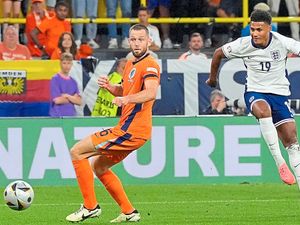 Supporting image for story: Johnny Phillips: England may be peaking at the right time for final