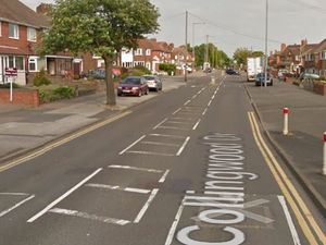 Supporting image for story: Trio released amid knife threats against teenager