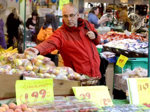 Supporting image for story: Food, flowers and frames: Why Shrewsbury's market is best in Britain
