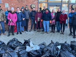 Supporting image for story: Market Drayton community comes together for a mega litter pick