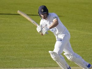 Supporting image for story: Warwickshire recover to rescue draw against Surrey