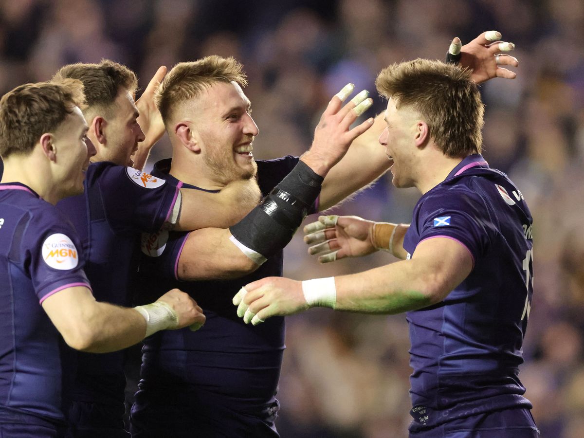 Scotland end England’s 12-game winning streak with four-try Calcutta Cup triumph