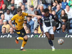 Supporting image for story: Wolves youngster Harvey Griffiths signs new contract