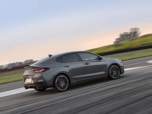 Supporting image for story: New Hyundai i30 Fastback N joins burgeoning performance line-up