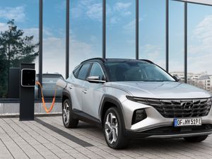 Supporting image for story: Hyundai adds plug-in hybrid power to the Tucson SUV range