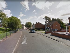 Supporting image for story: Man stabbed in back of head in Smethwick