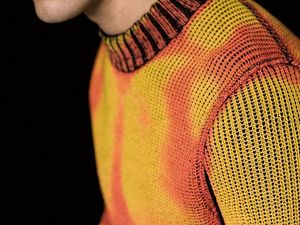 Supporting image for story: This autumnal-looking sweater changes colour in different weather