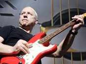 Supporting image for story: Knopfler to play at the LG