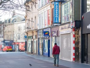 Supporting image for story: Poorest families hit hardest by Covid-19 ‘economic storm’