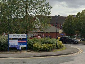 Supporting image for story: Terminally ill Oswestry pensioner died after hitting head in hospital fall