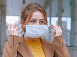 Supporting image for story: 'Number' of hospital patients 'point blank' refusing to wear masks