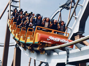 Supporting image for story: Drayton Manor's Shockwave stalls mid-ride