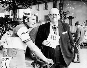 Hugh Porter sets off on a 235-mile race with Mayor of Wolverhampton Stanley Tatem in 1969