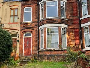 Supporting image for story: Plans to turn empty Walsall house into flats for young professionals