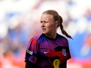 Supporting image for story: England goalkeeper Hannah Hampton hopes to ‘live up to the legacy’ of Mary Earps