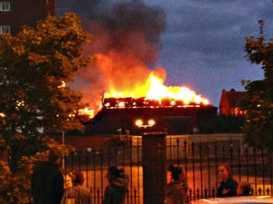 Supporting image for story: Huge West Bromwich fire destroys roof of derelict building