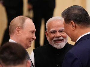 Supporting image for story: Xi promises £1bn in loans as China pushes creation of SCO development bank