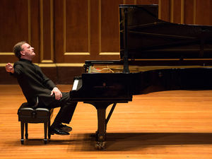 Supporting image for story: World-renowned pianist to perform in the West Midlands as part of school's star-studded concert series - last tickets remaining