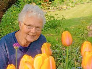 Supporting image for story: Whittington gardens open for Save the Children