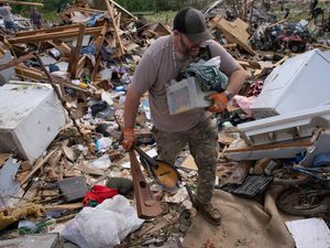 Supporting image for story: More storms target central US, including areas hit by recent tornadoes