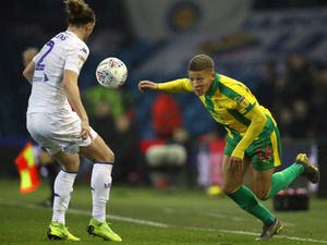 Supporting image for story: Darren Moore defends his use of Dwight Gayle out wide