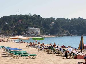 Supporting image for story: School fines 'cheaper than summer holiday'