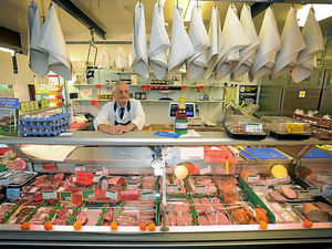 Supporting image for story: Wolverhampton butcher hangs up his apron after 56 years