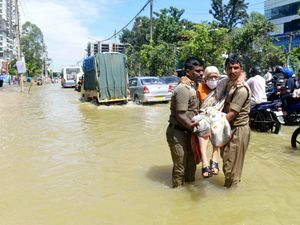 Supporting image for story: Floods in southern India after days of torrential rain