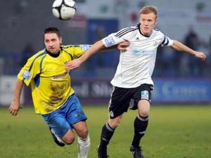 Supporting image for story: Shane Killock rallies Bucks support for Guiseley clash