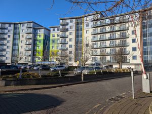 Supporting image for story: 'We had to pay for a hotel just so we could wash our child' - Walsall residents left without water for three days