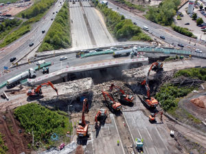Supporting image for story: M6 Junction 10: Motorists warned of more overnight closures after weekend of tailbacks
