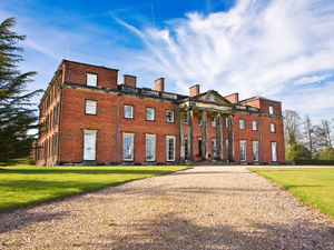 Supporting image for story: Shepherd’s hut holiday let approved for stately home