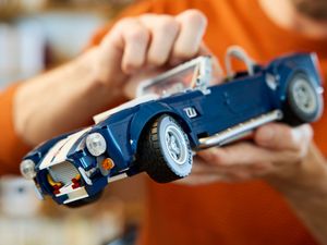 Supporting image for story: These are the best Christmas presents for car lovers