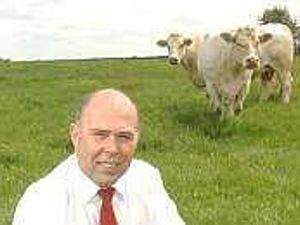 Supporting image for story: Fuel costs hit show entry numbers