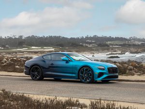 Supporting image for story: Bentley reveals bespoke ‘Ombre by Mulliner’ paint finish