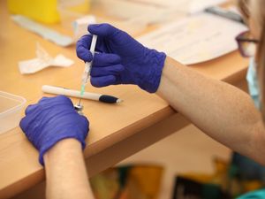 Supporting image for story: Announcement on Covid jabs for healthy children expected