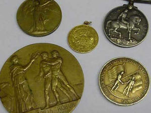 Supporting image for story: Boxing legend Joe Attwood's memorabilia up for auction