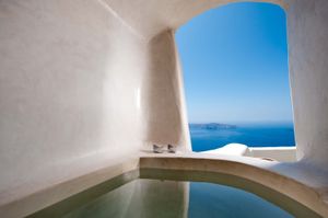 Private residence yard - outdoor Jacuzzi