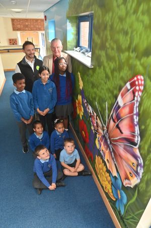 Supporting image for story: Watch: Telford pupils' delight as they unveil school mural painted by local artist and funded by community
