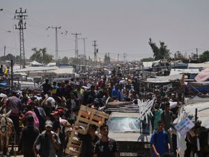 Supporting image for story: Israel outlines plans to pack Gaza’s population into closed border zone