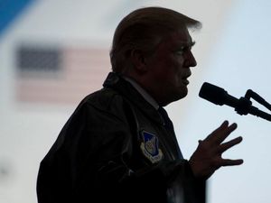 Supporting image for story: Will Donald Trump be able to tweet in China?