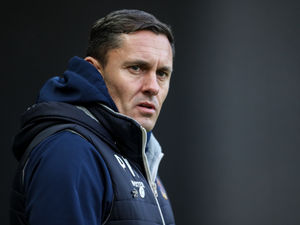 Supporting image for story: Shrewsbury Town boss Paul Hurst won't get his head turned during January window