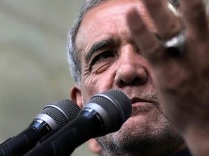 Supporting image for story: Reformist wins Iran election and says he will reach out to West