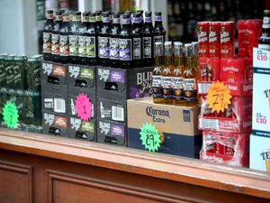 Supporting image for story: Government urged to introduce minimum price for alcohol