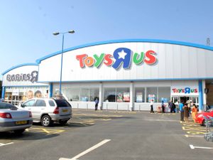 Supporting image for story: 800 jobs at risk as Toys R Us plans to close a quarter of UK stores