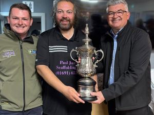 Supporting image for story: Wraight back to form in the richest tournament in bowls
