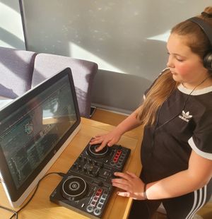 Olivia Harris who is playing the set to raise money for the NHS