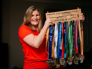 Supporting image for story: Sian's race for Severn Hospice in memory of dear friend Pat
