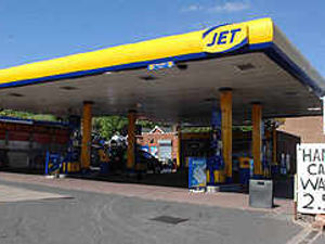 Supporting image for story: Ram-raiders target garage