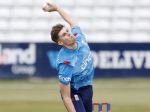 Supporting image for story: Leicestershire hammered by Middlesex to end unbeaten season